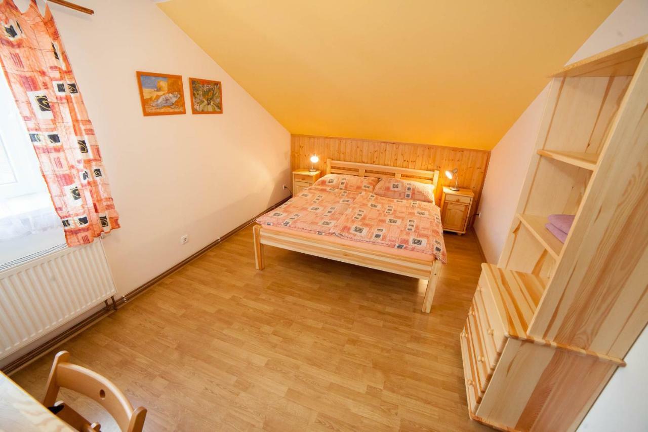 Penzion Na Rozcesti Janov nad Nisou Dış mekan fotoğraf